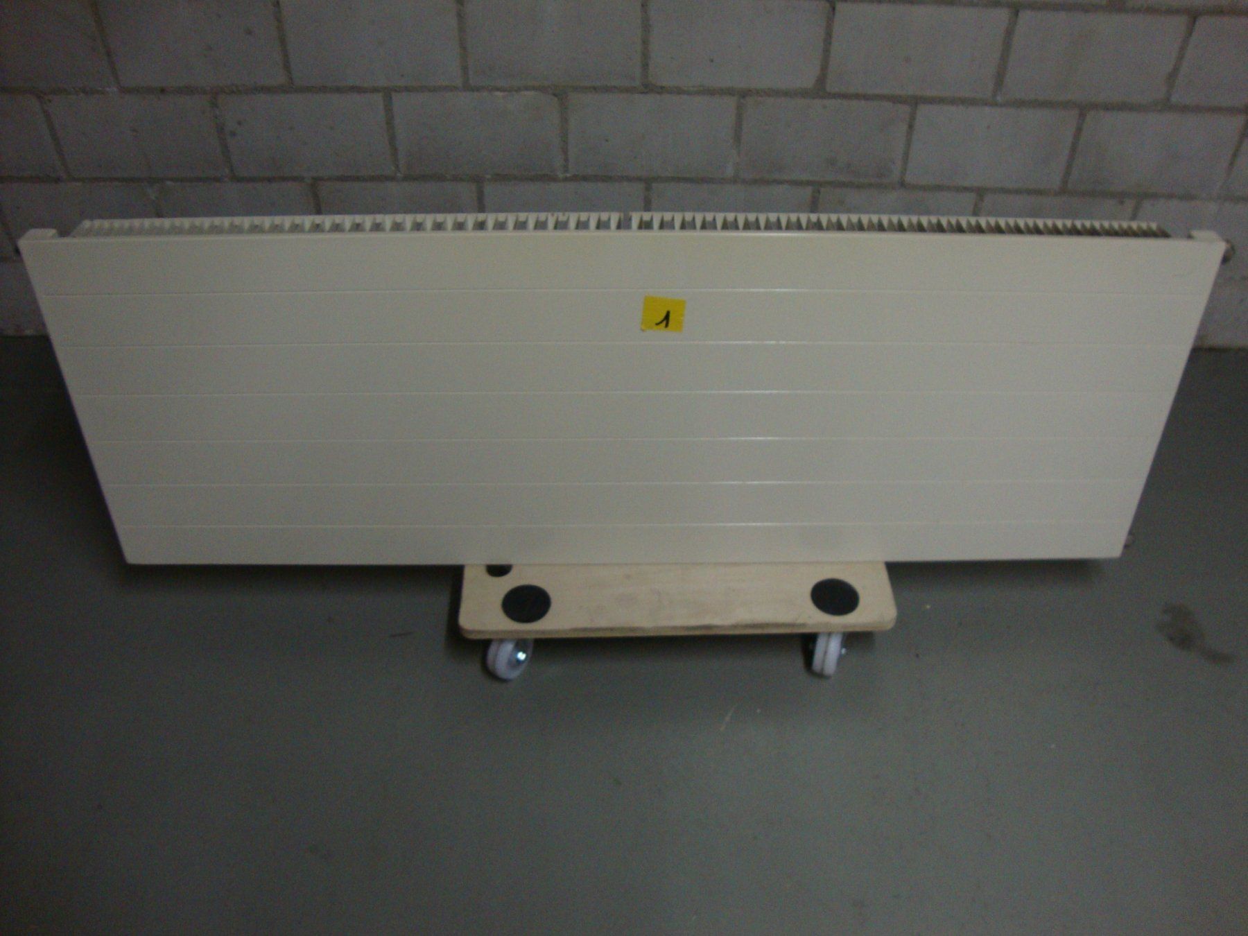 Heizgeräte: RADIATOR – Gebraucht aus Niederhasli von Hasli85