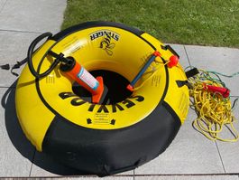Wasserring Donat von Sevylor Stinger mit Pumpe und Seil