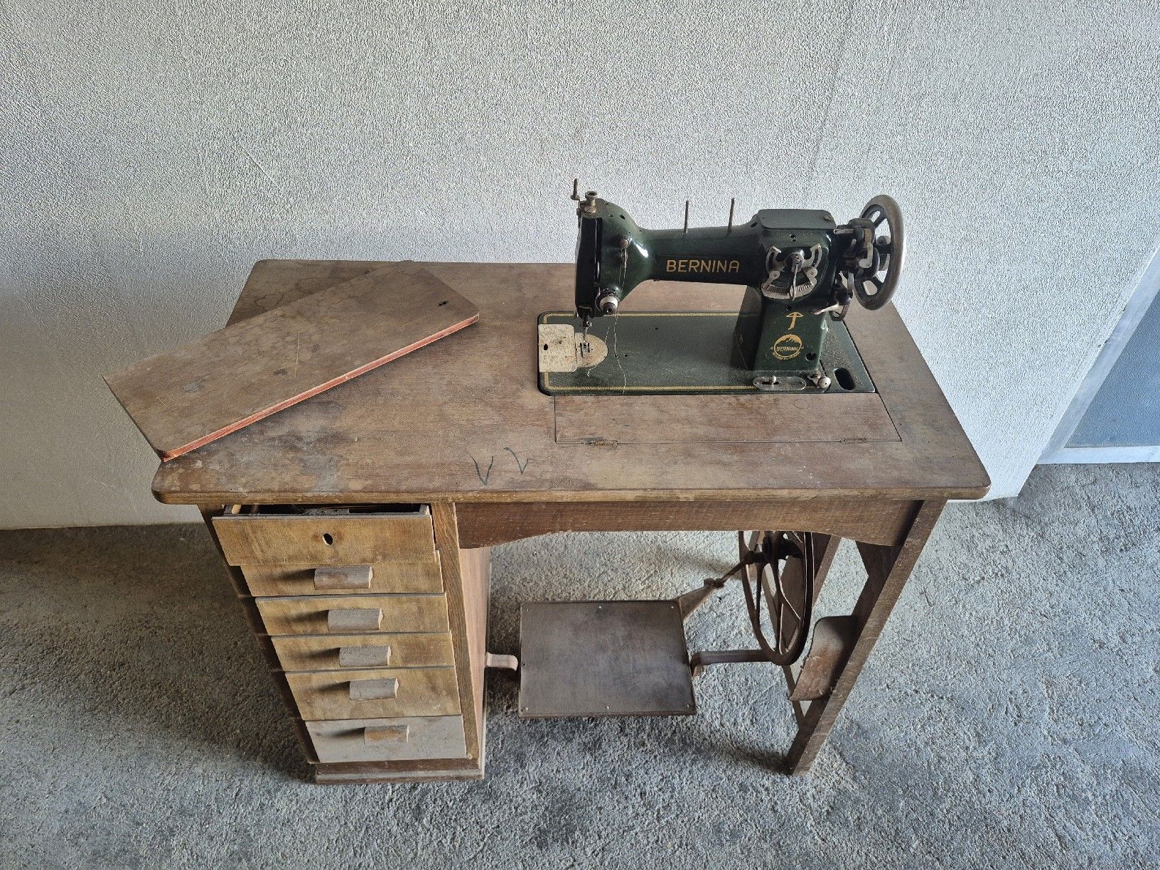 Bernina Nähmaschinen: Alte Bernina Nähmaschine  – Defekt aus Ulmiz von P.stauffer 4