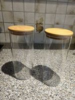2 grosse Vorratsgläser mit Bambusdeckel