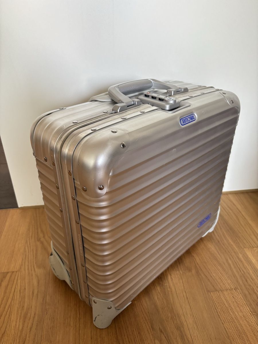 Rimowa Aluminium Trolley Cabin size (Gebraucht) in Luzern für CHF 390 ...