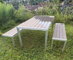 Gartentisch mit 2 Bänken