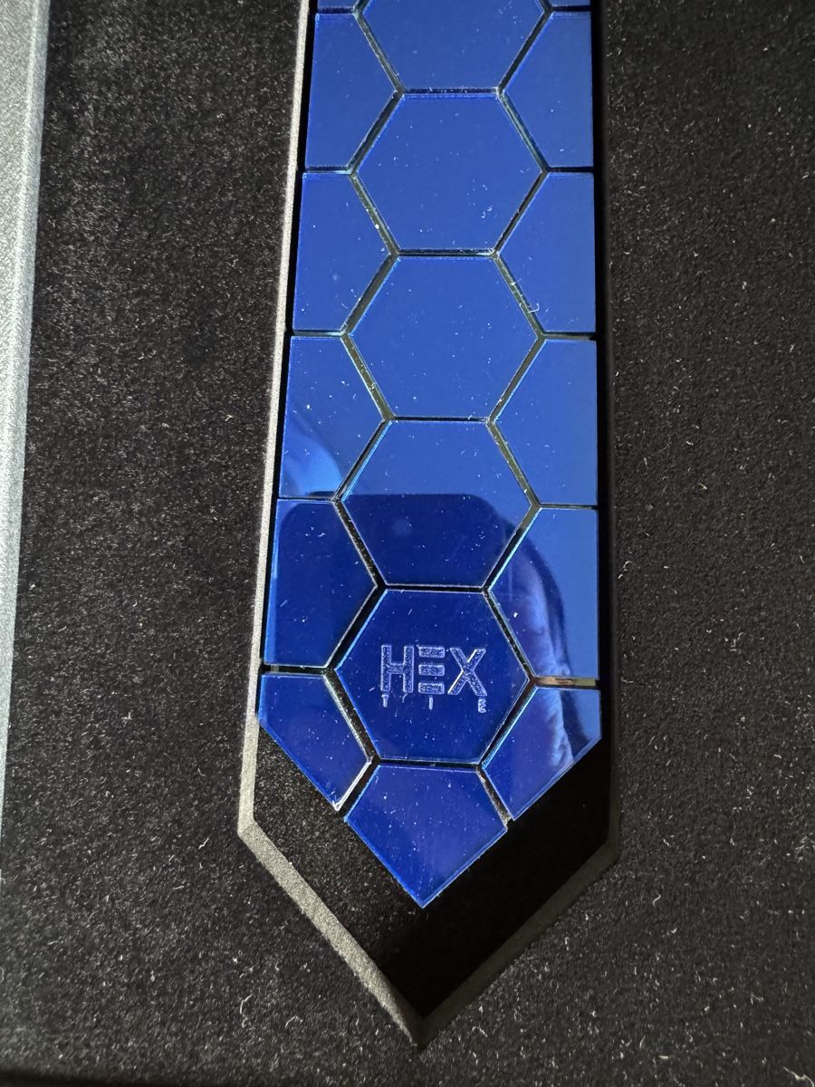 Cravatte: Hex Tie Krawatte blau geometrisch – Usato da Galgenen venduto da Vintluxe 1