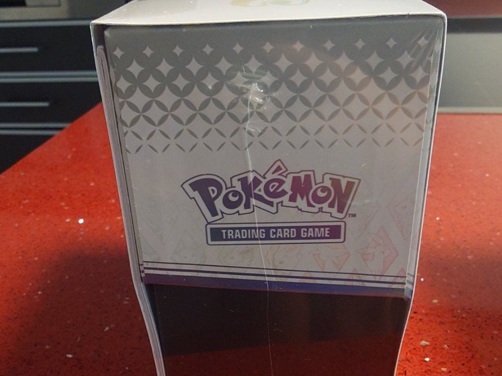 Pokémon Cartes à collectionner: Prismatic Evolutions ETB Sealed EN – Neuf avec emballage d'origine à Rothrist par a1pha_vs_omega 1