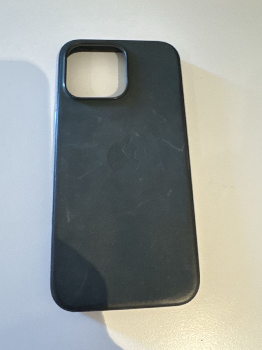 Apple Cover & Protezioni schermo: Apple iPhone 15 pro Max Case schwarz gebraucht – Usato da Winterthur venduto da NenadMaya 1