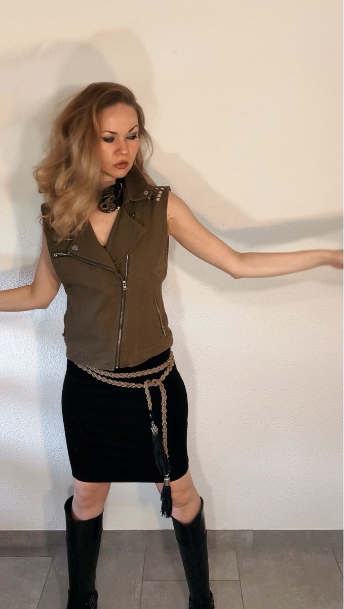 Gilet & Giacche senza maniche: Gilet sans manches style rock – Usato da Pont (Veveyse) venduto da pil_k9jp 1