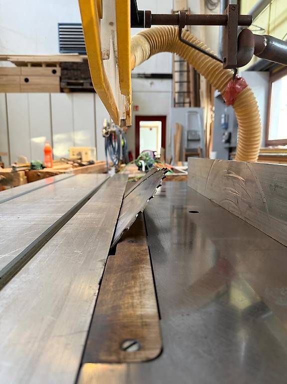 Seghe: Scie circulaire table mobile – Usato da Genève venduto da dl33 3