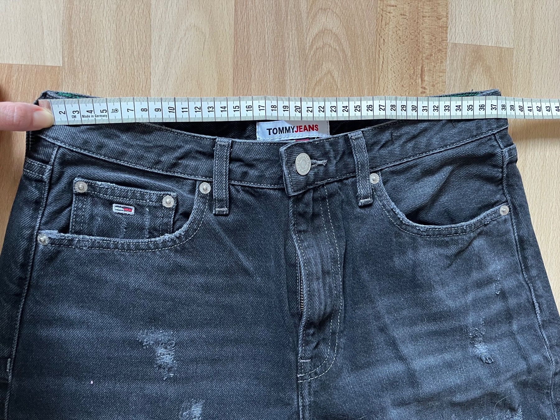 Tommy Hilfiger Pantaloni: Tommy Jeans Shorts Gr. 29 – Nuovo (secondo la descrizione) da Luzern venduto da Tschuu 7