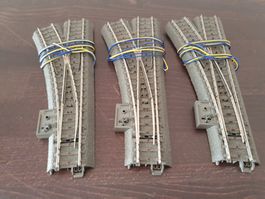 MÄRKLIN: 3 X C-GLEIS WEICHEN LINKS MIT ANTRIEB