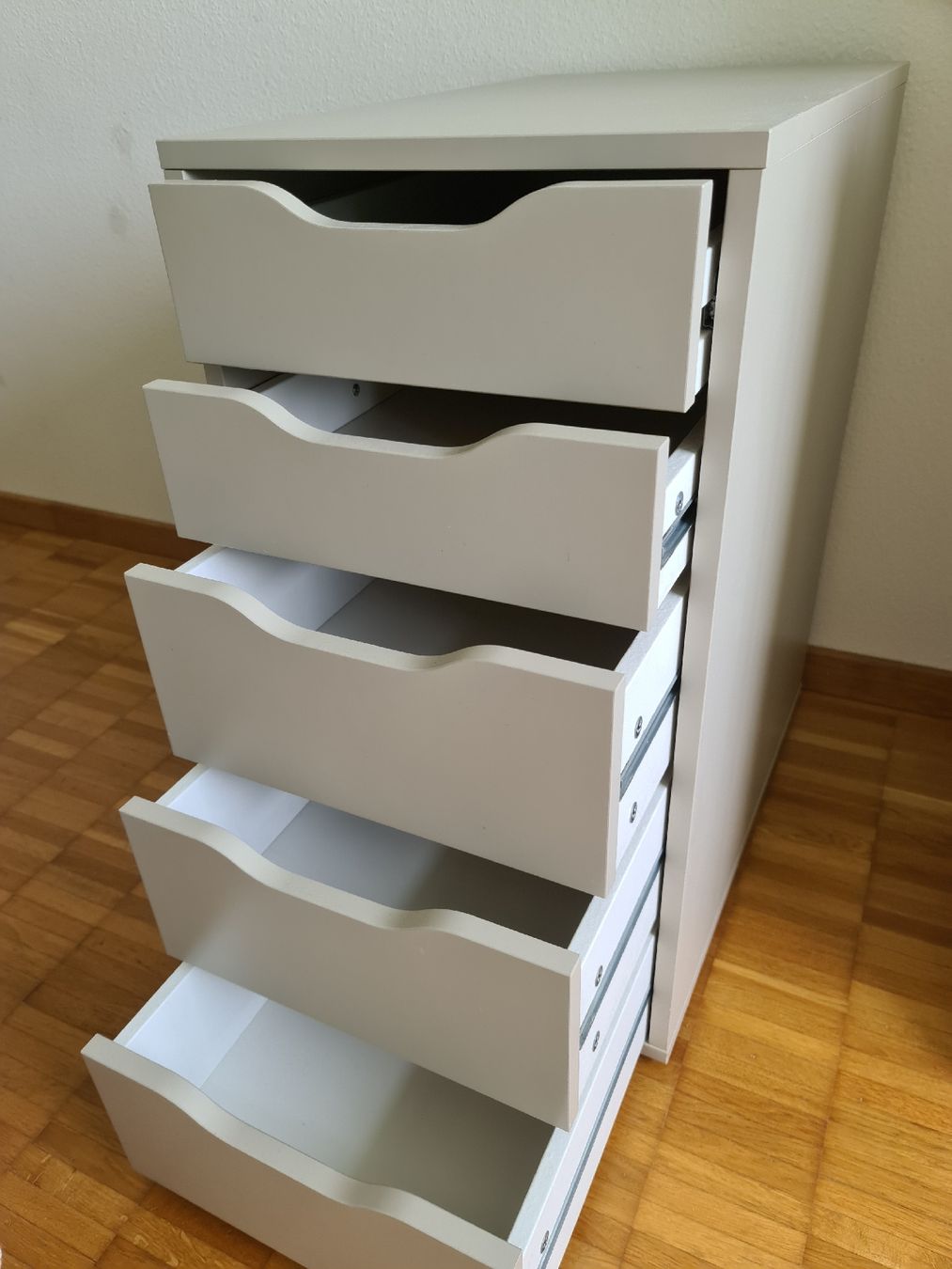 Cassettiere: Schubladenelrment Alex IKEA – Nuovo (secondo la descrizione) da Emmenbrücke venduto da gatasalvache 1