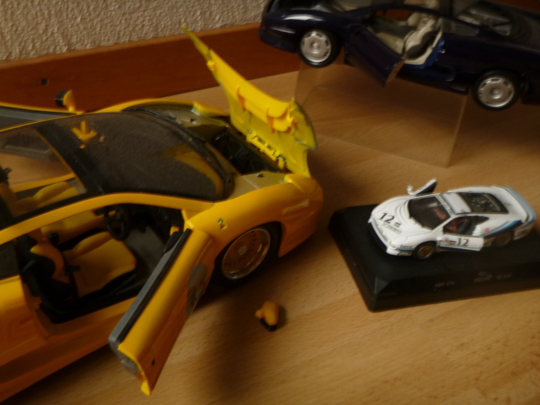 Jaguar Modellini d'auto: JAGUAR XJ220 - 1:12 / 1:18 / 1:43 – Difettoso da Chur venduto da oriori 5