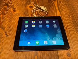 Apple iPad 4 WLAN 16GB, schwarz, guter Zustand mit Ladekabel