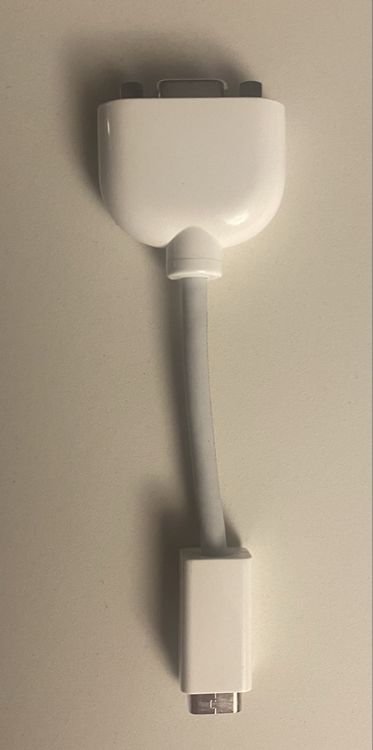 Apple Lecteurs & Adaptateurs: Adaptateur Mini DisplayPort vers VGA Apple - Parfait État – D'occasion à Prez-vers-Noréaz par Onicolet11