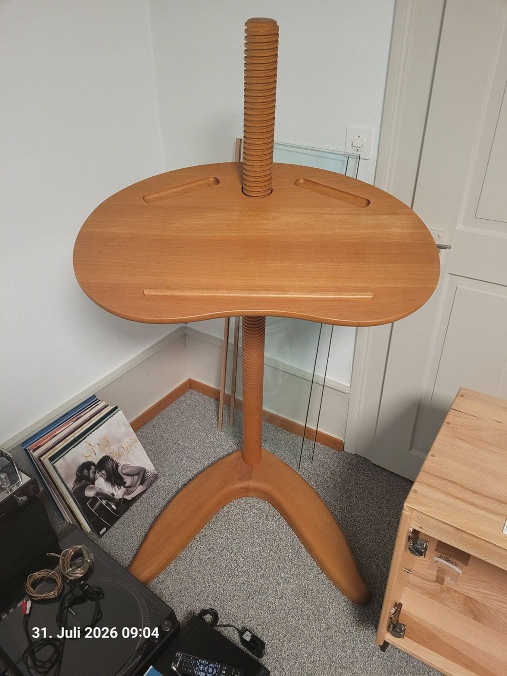 Bureaux: Standpult – D'occasion à Solothurn par Muse1998