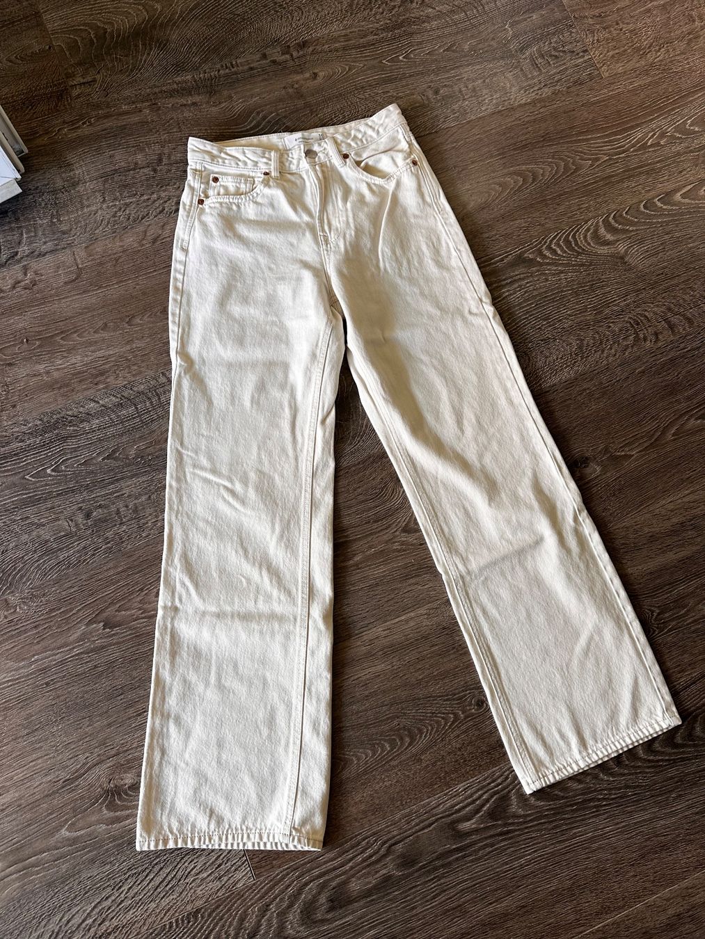 Stradivarius Jeans: Stradivarius Jeans beige Grösse 36 – Usato da Dübendorf venduto da bol_h67v