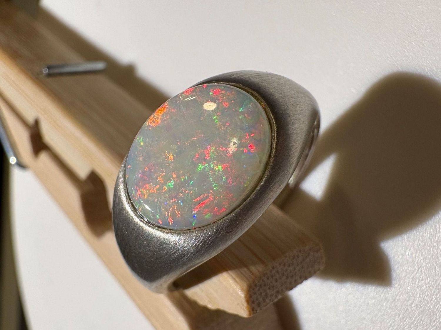 Anelli: Ring Australischer Crystal-Opal+Silber, variable Grösse – Nuovo (secondo la descrizione) da Wilen b. Wil venduto da Tschirio