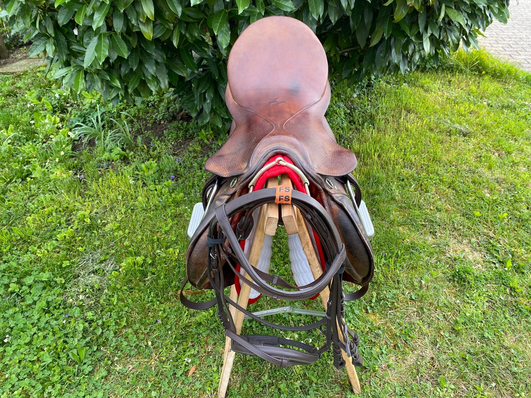 Selle & Accessori: schöner Vielseitigkeitssattel – Usato da Feldbach venduto da Fea1 4