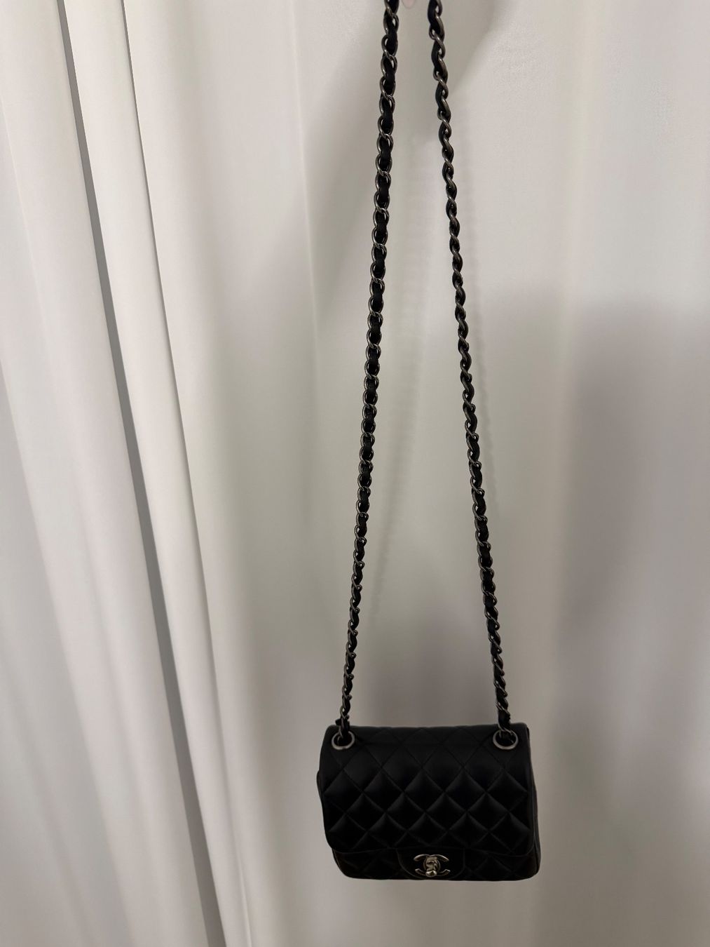 Chanel Borse da donna: Chanel Classic Mini Sqaure Lambskin black silver Hardware – Usato da Embrach venduto da whi_5g28 6