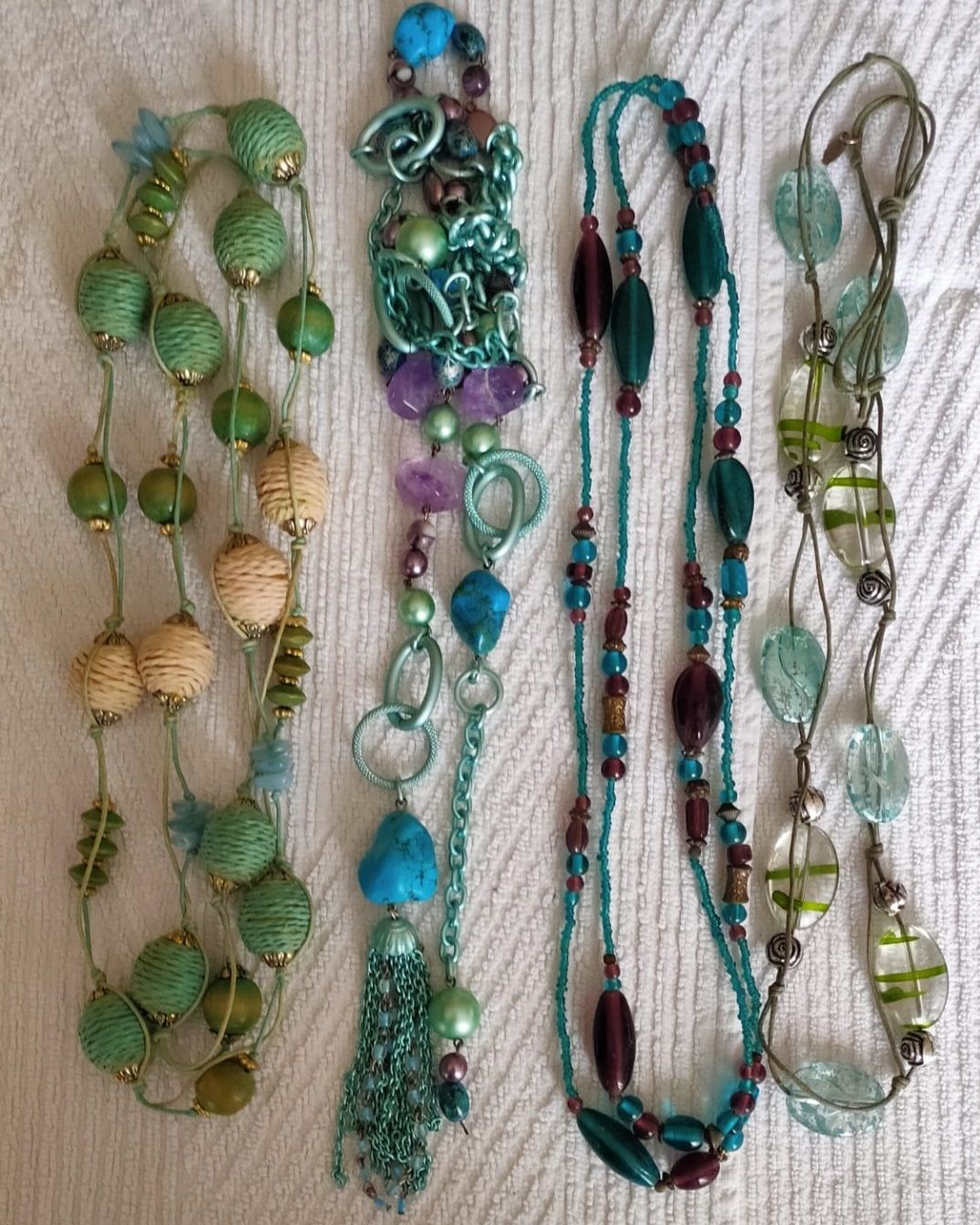 Catenine: Modeschmuck Halsketten – Usato da Luzern venduto da Luzern_Energy