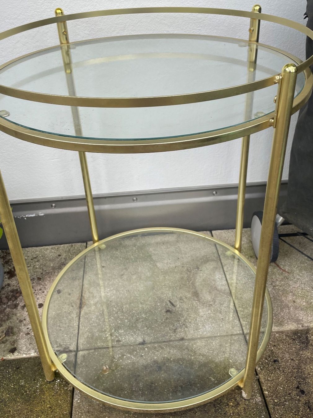 Maisons du monde Tavoli: Table d'appoint dorée vintage - Élégance et style ✨ – Usato da ebertswil venduto da celinita