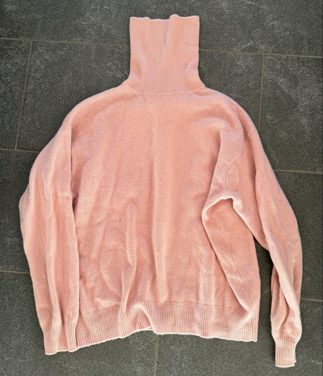 Zara Pullover & Sweatshirts: 2 wunderschöne Kashmir Wolle Pullover, Grösse 38/40 – Gebraucht aus LAUERZ von sruncheli73 3