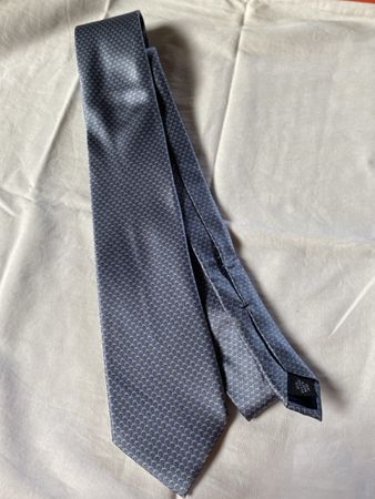 Michael Kors 100%Silk Necktie - Elegant Style for Spring