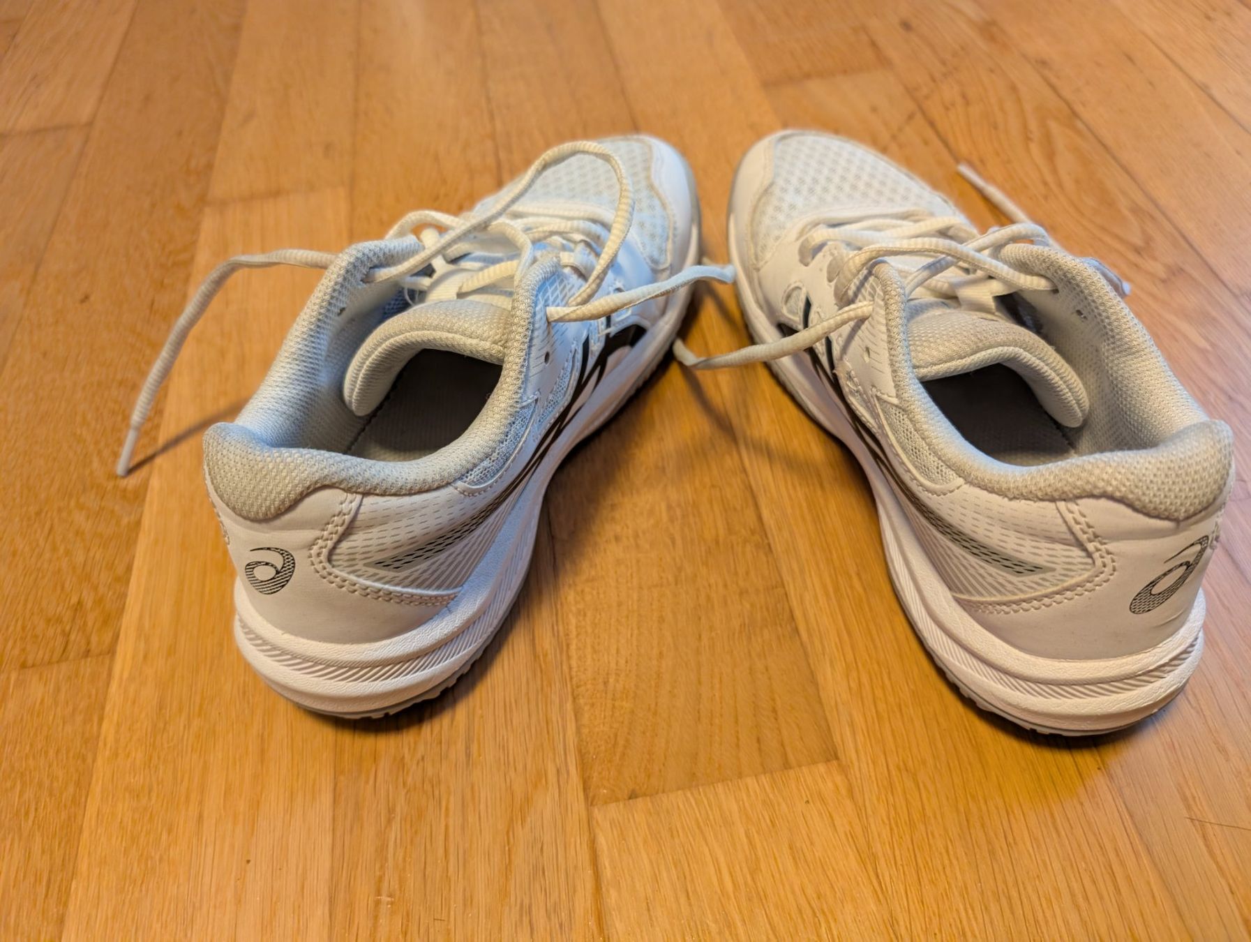 Asics Scarpe per ragazzi: Hallen-Turnschuhe Asics Grösse 36 – Usato da Ehrendingen venduto da tdz1980 2