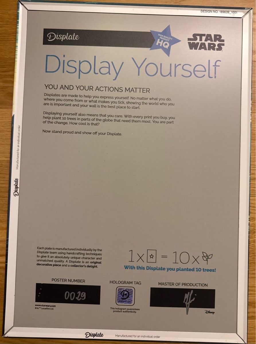 Poster & Bilder: Displate  – Gebraucht aus Zug von i21_vc7l 1