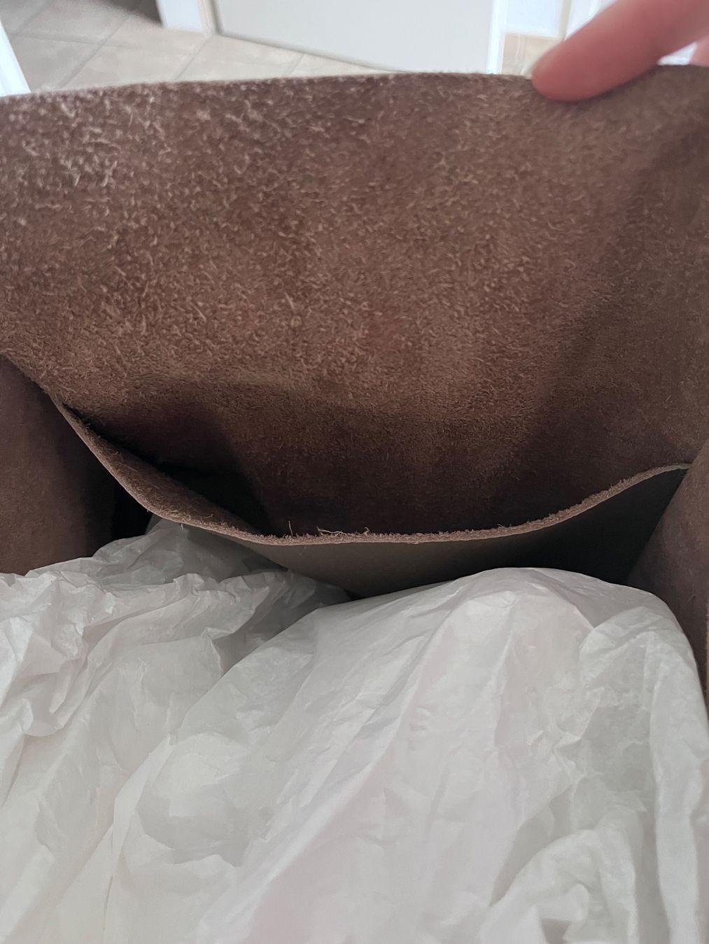 Borse: Tasche Le Collet aus Leder – Nuovo e nell'imballaggio originale da Roggwil BE venduto da KarotteV 5