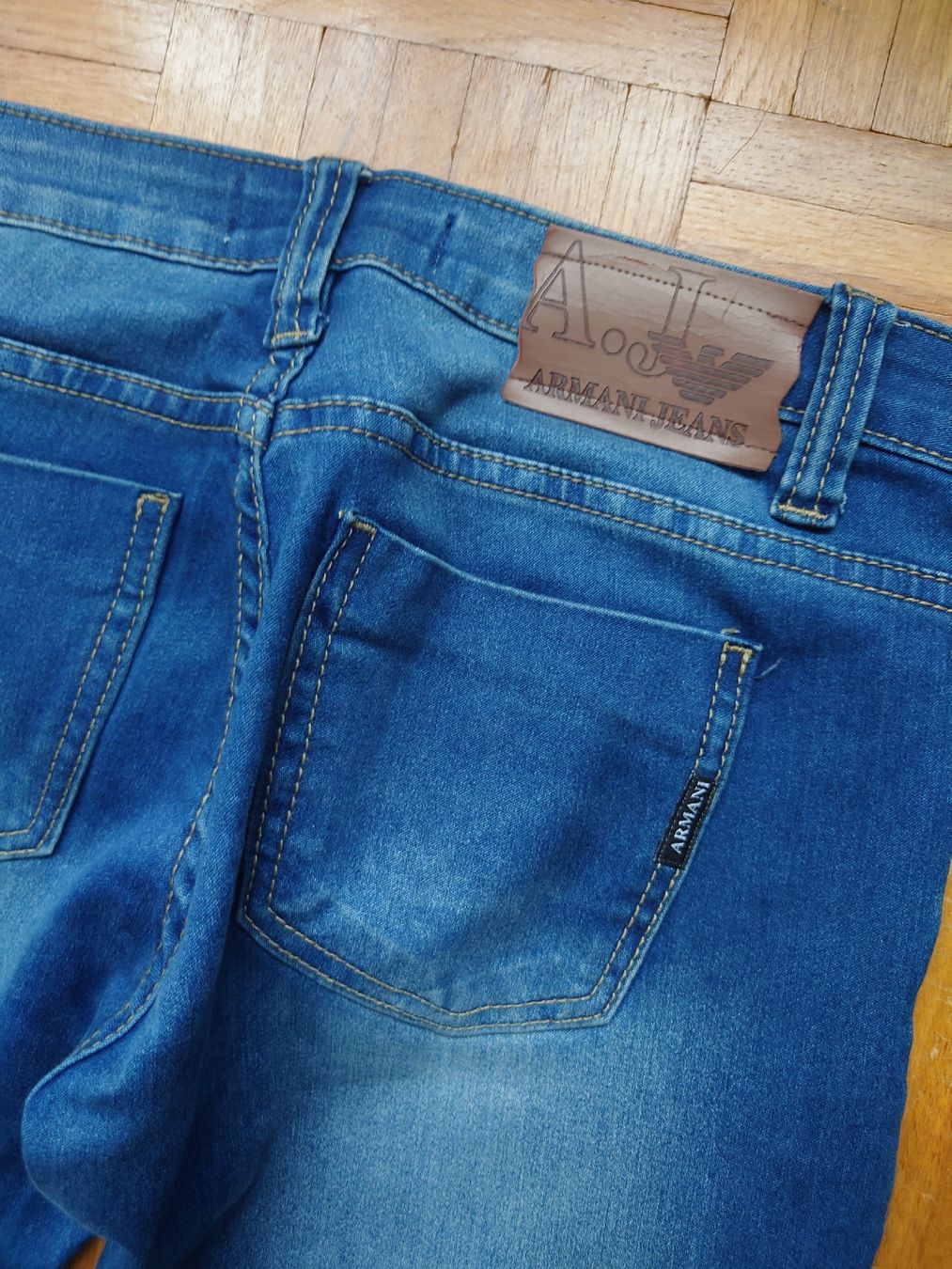 Jeans: Armani Jeans – Nuovo (secondo la descrizione) da Savosa venduto da Puffola 4