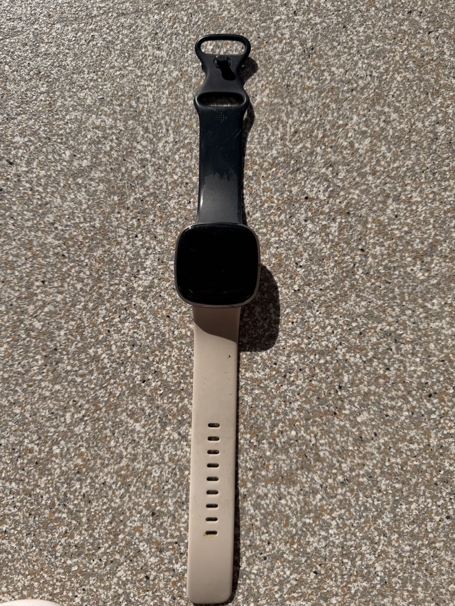 Fitbit Smartwatch: Fitbit Sense Smartwatch – Gebraucht aus Bühler von kammera2002