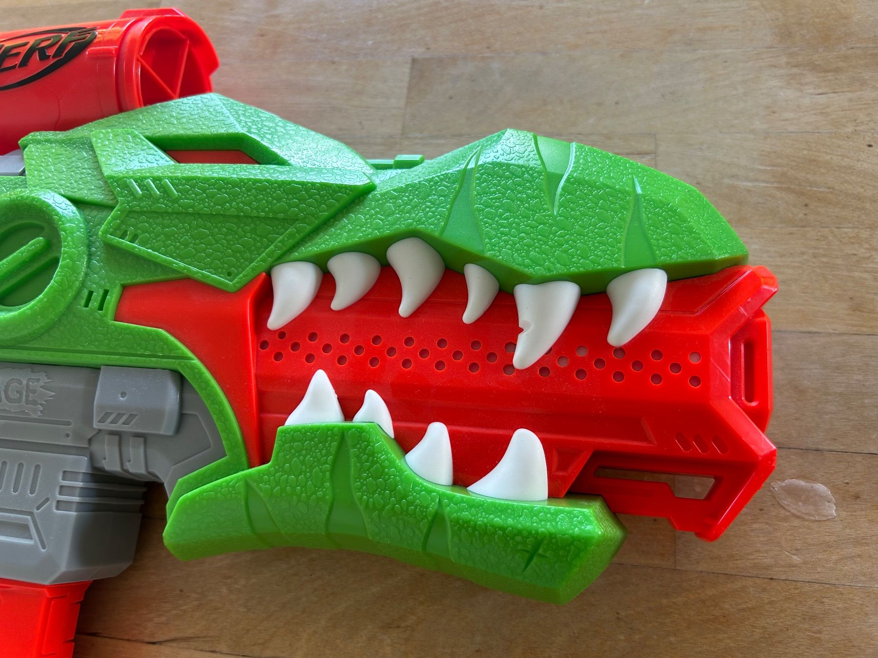 Nerf Spielzeuge: Dinosaurier Rex Rempage Nerf – Gebraucht aus Einsiedeln von Riet80 8