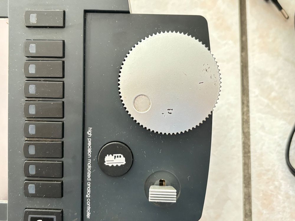 ESU ECoS 2.5 Sistema Di Comando DCC Con Schermo Tattile 7 Pollici, Modello 50220