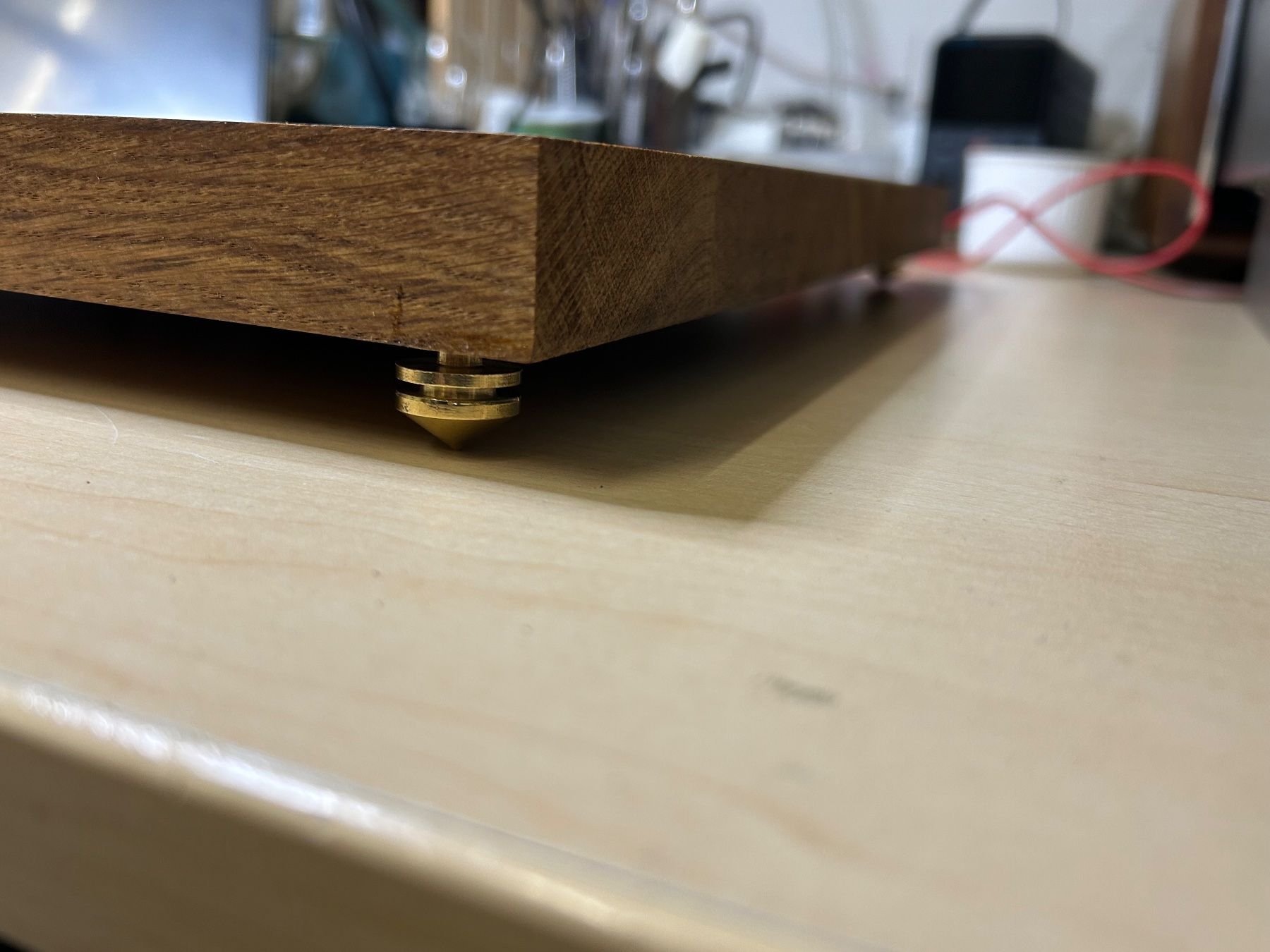 Sonstige Dekorationen & Accessoires: Solid Wood Hi-Fi Base – Gebraucht aus Baar von AAT5 1