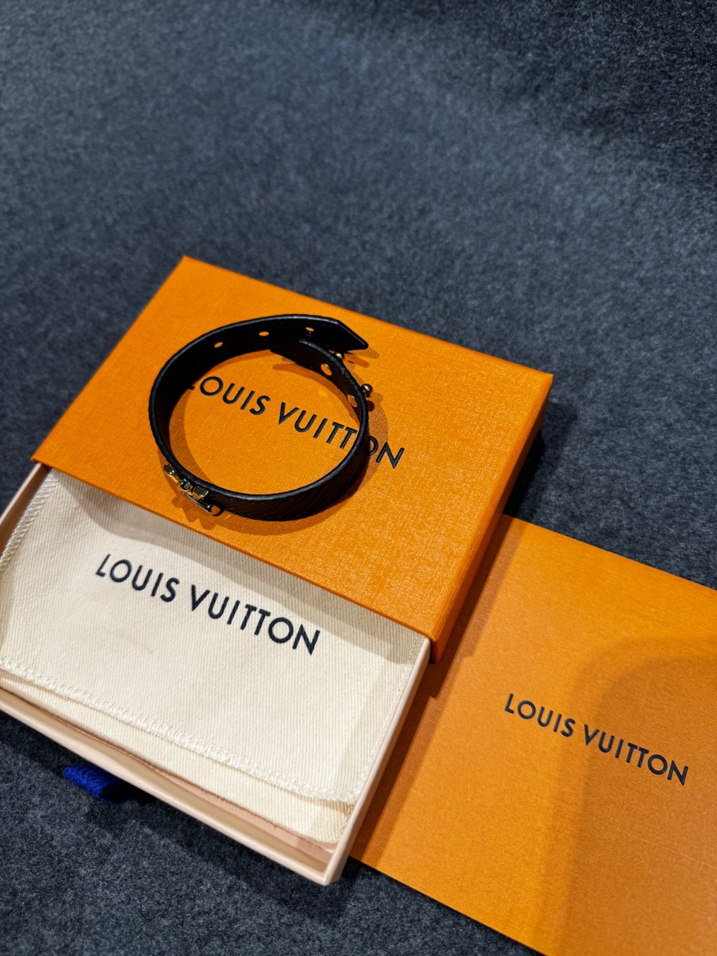 Bracciali & Braccialetti: Louis Vuitton Armband Grösse 17 – Usato da Liestal venduto da KLAG 3