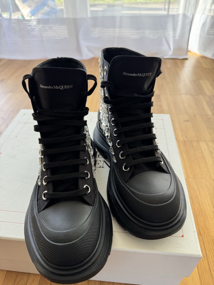 Alexander Mcqueen Scarpe da donna: Alexander mcqueen boots mit crystals Gr.38 – Nuovo e nell'imballaggio originale da Pfäffikon SZ venduto da EMMA0111 2