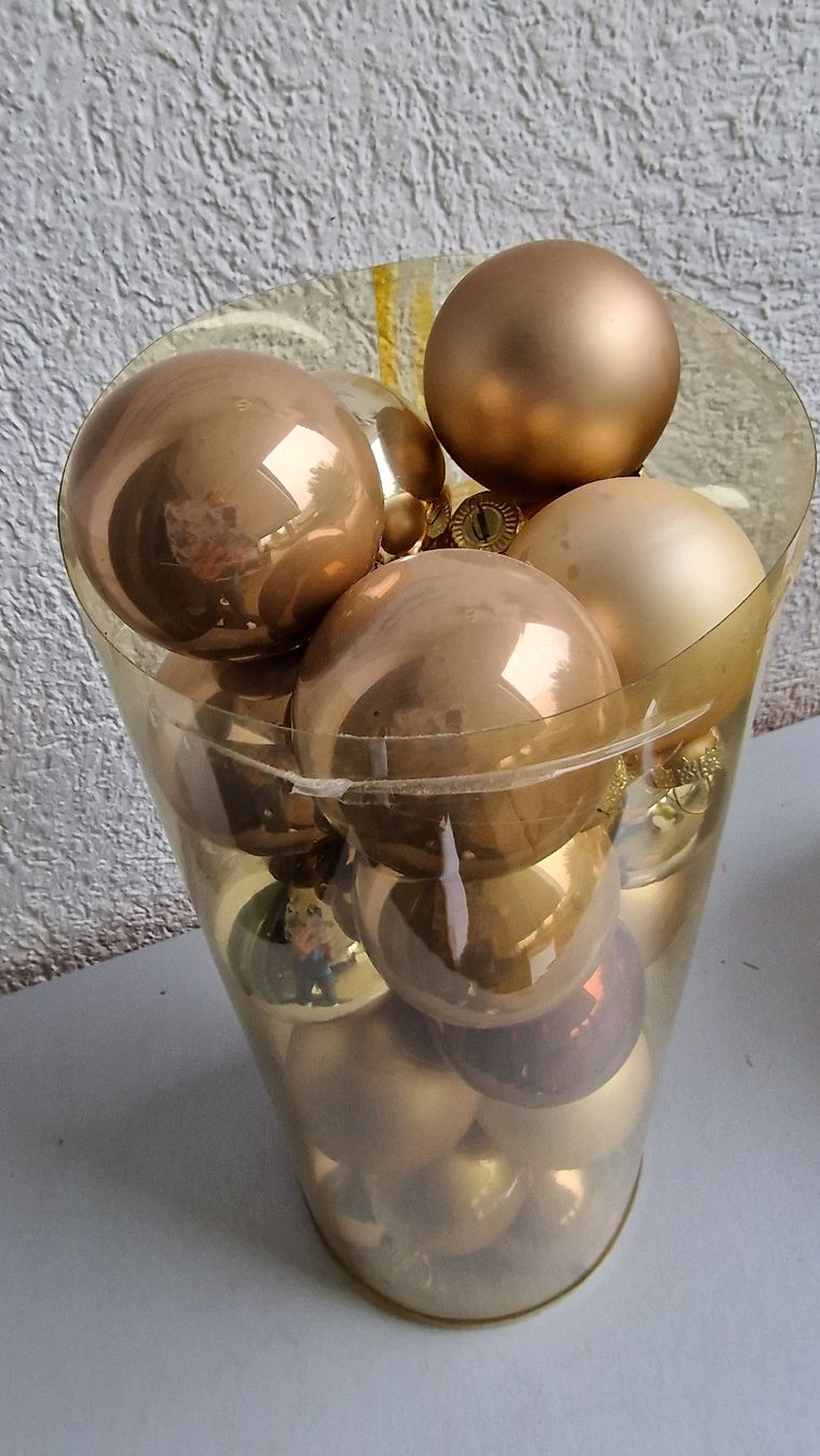 Alle Dekorationen: Lot von Weihnachtskugeln NEU – Neu (gemäss Beschreibung) aus Wil  AG von Kfloh 1