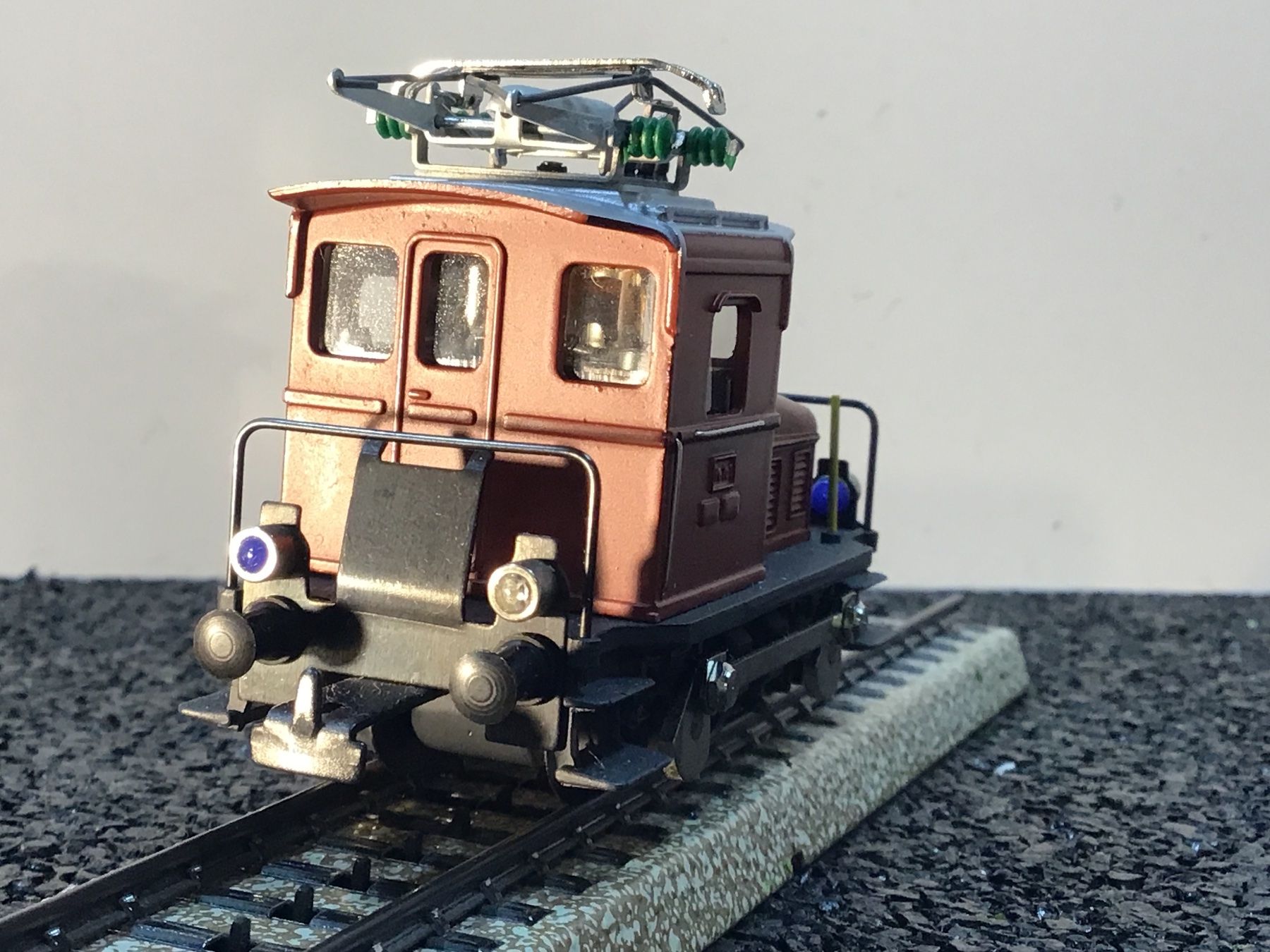 Hag Modellini di ferrovie: MODELL HAG NR. 131 GLEICHSTROM-2 LEITER – Usato da Männedorf venduto da Modelle-aller-Art 2