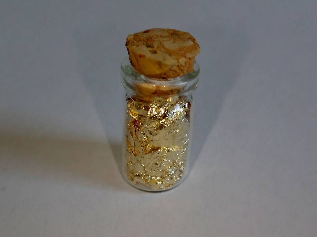Apparecchiature e tecnologia a gas: Gold in Glasflasche – Usato da Winterthur venduto da Membran95