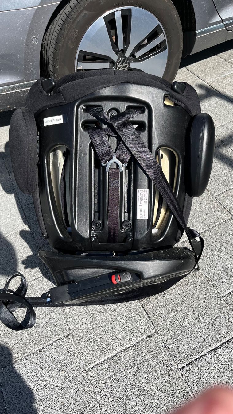 Chicco Seggiolini per auto: Chicco Kindersitz – Usato da Pfyn venduto da Meschur 3