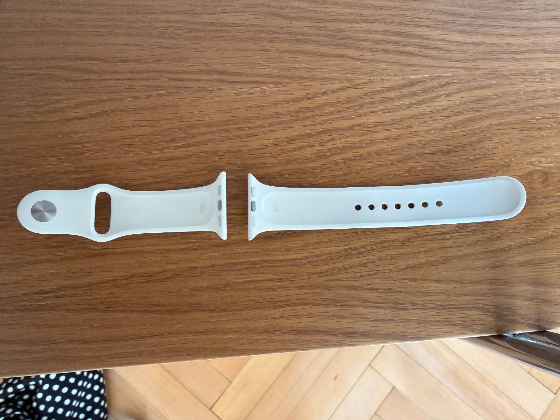 Apple Smartwatch: Apple Sport Band 41mm M/L – Usato da Bern venduto da alinarem 1