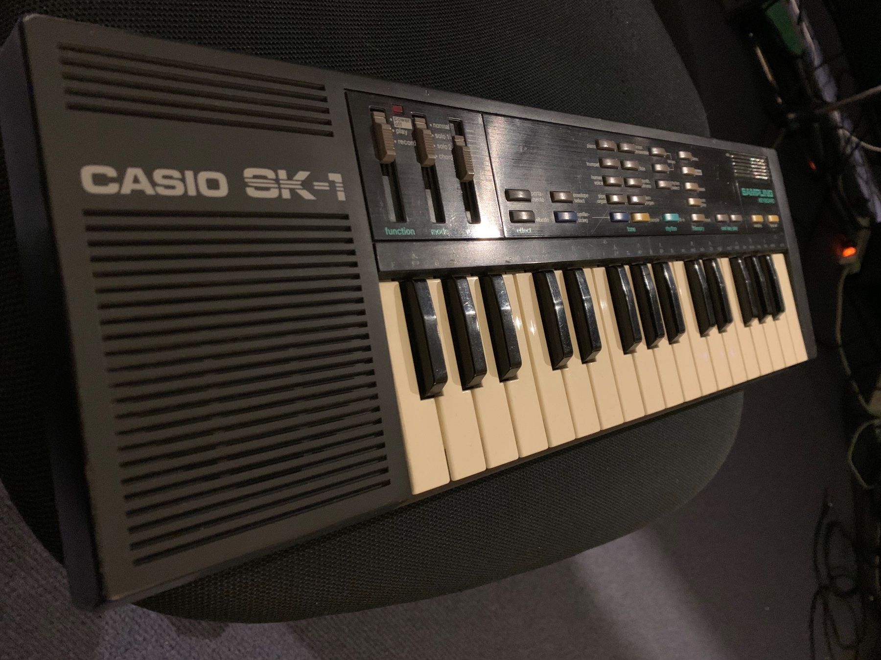 Casio Musikinstrumente: Casio SK1 Vintage Sampling Keyboard – Gebraucht aus chur von  7