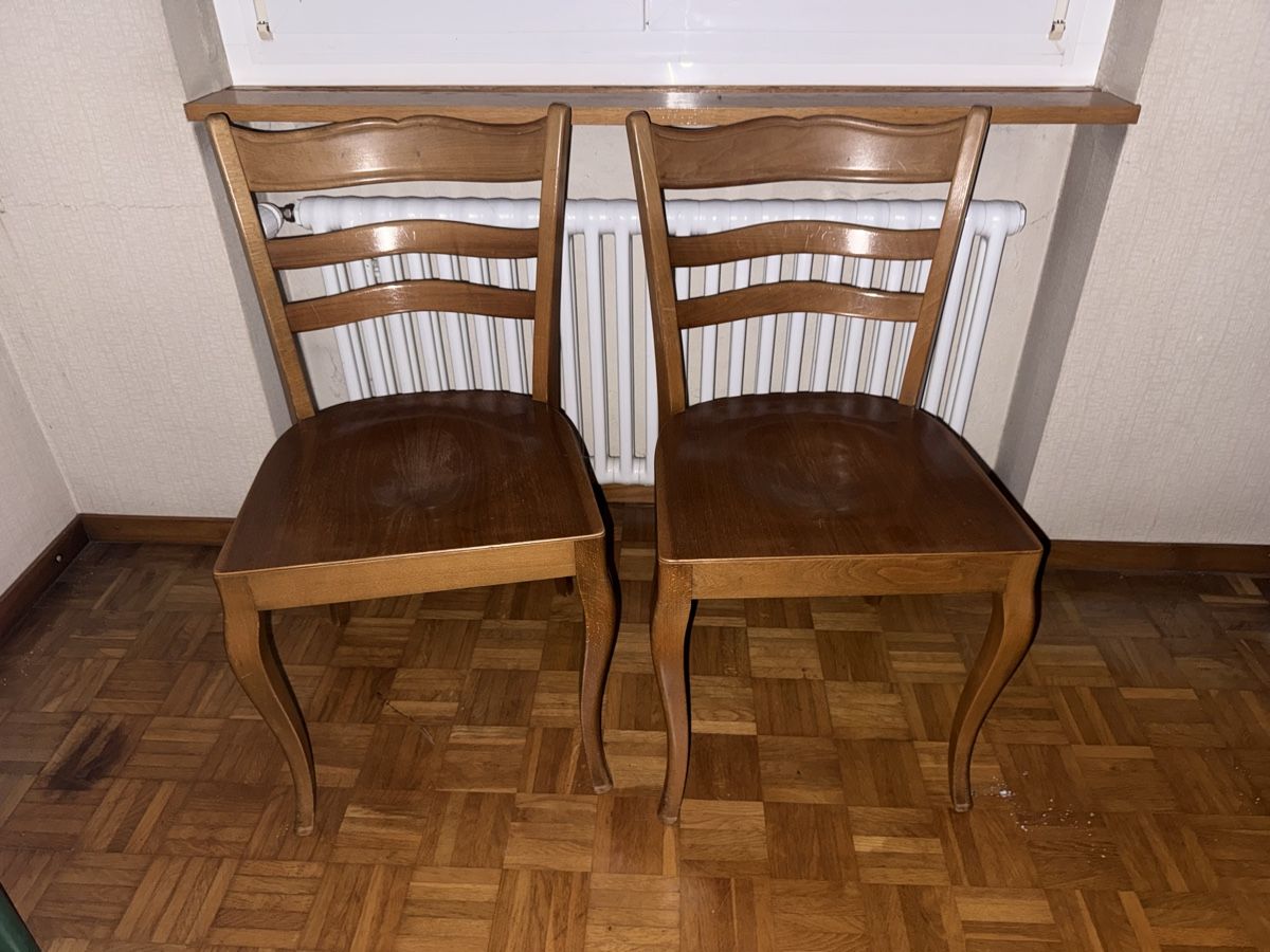Stühle: Holzstühle braun 2er Set – Gebraucht aus Thayngen von laylay_xD