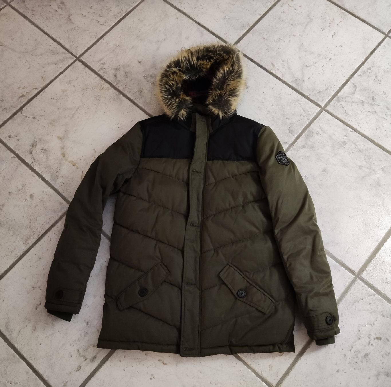 Jacken & Mäntel: Winterjacke Jungen Grösse 176 – Gebraucht aus Chur von Rodanisa