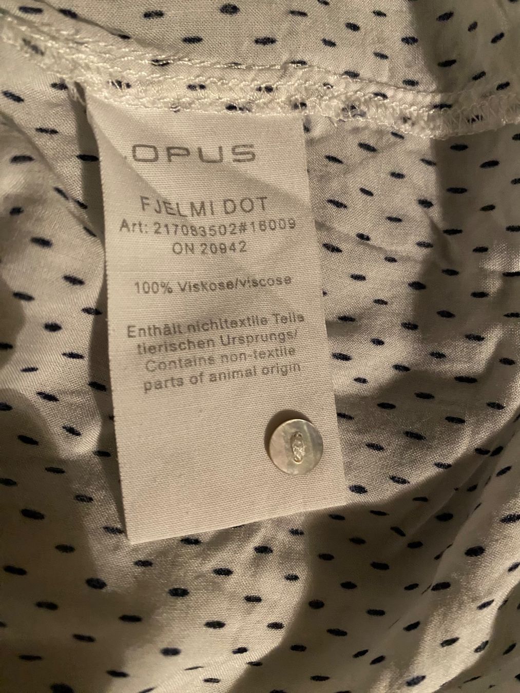 Opus Top: Top Opus weiss gepunktet M – Usato da Chur venduto da simhofstr 7
