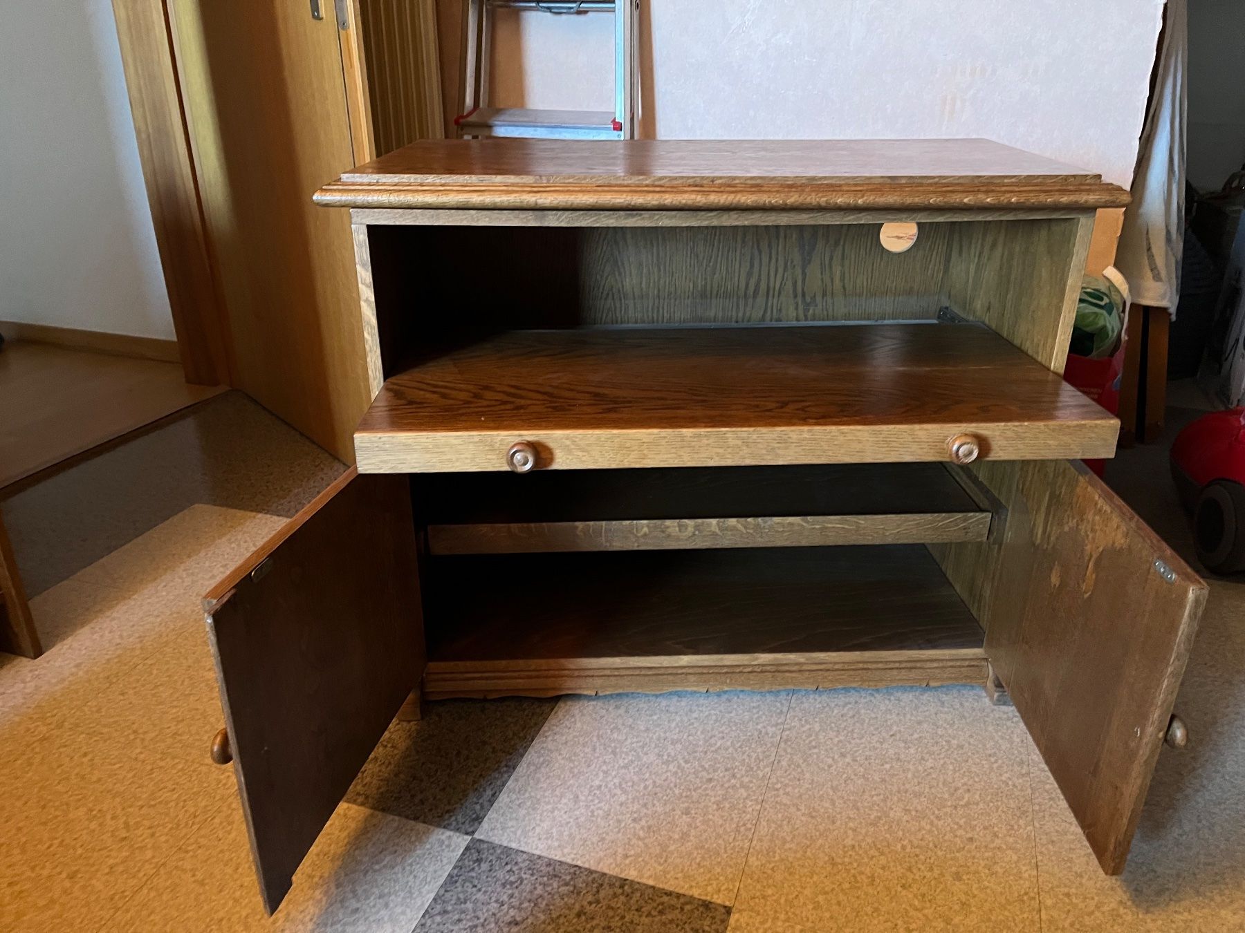 TV Möbel: Meuble télévison – Neu (gemäss Beschreibung) aus Bure von flo_g9nx 1