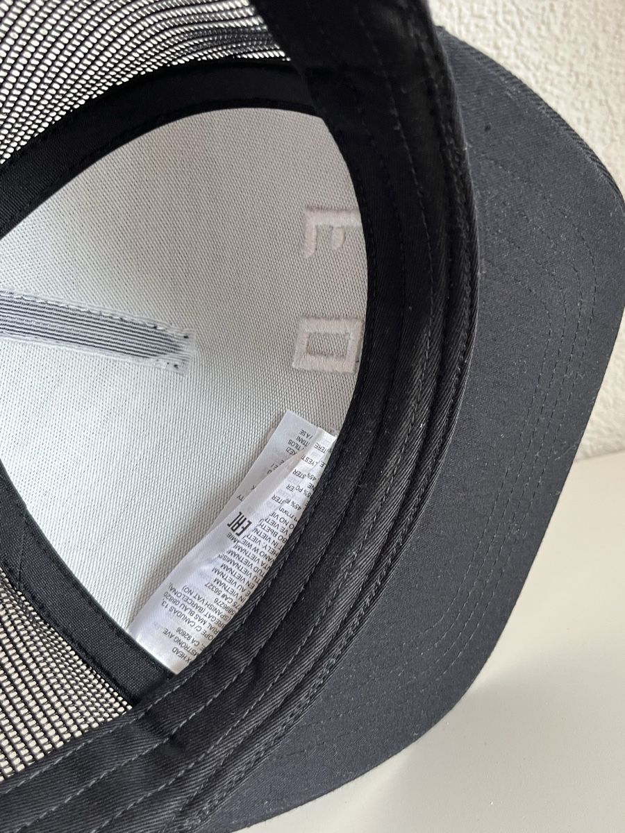 Fox Copricapi, berretti & cappellini: Fox Trucker Cap, Youth-Grösse, Schwarz – Nuovo (secondo la descrizione) da Frauenfeld venduto da heyLani 3
