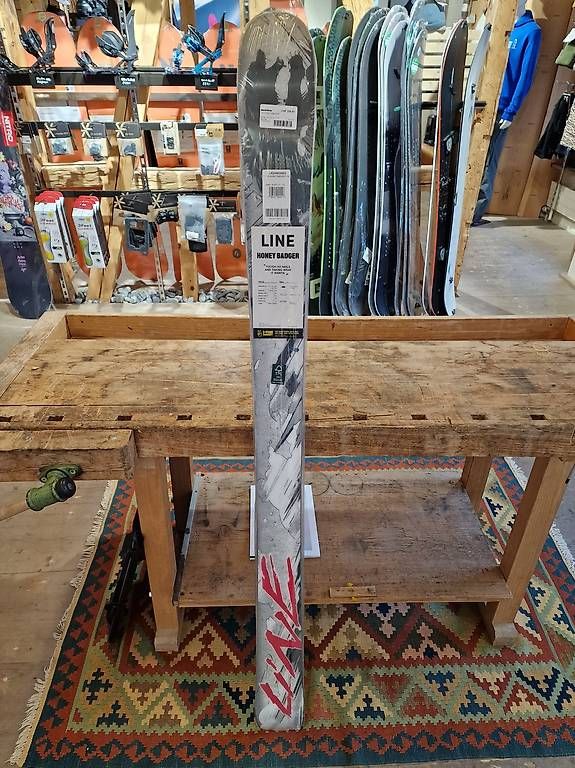 Sci: LINE HONEY BADGER FREESTYLE SKI – Usato da Grindelwald venduto da Backdoor_Shop 1