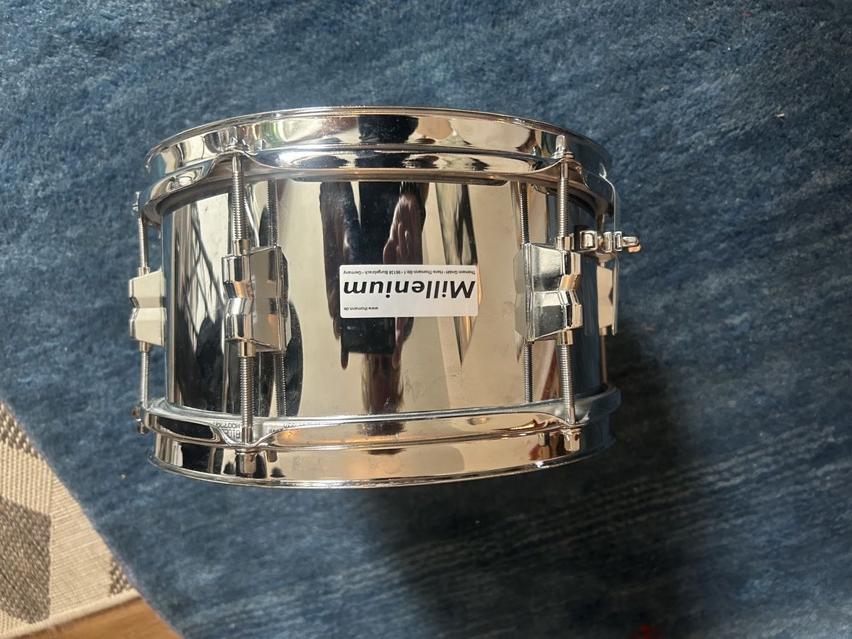 Thomann Strumenti musicali: Marching Snare 10“ mit Traggestell  – Nuovo (secondo la descrizione) da Basel venduto da Lyonness 1