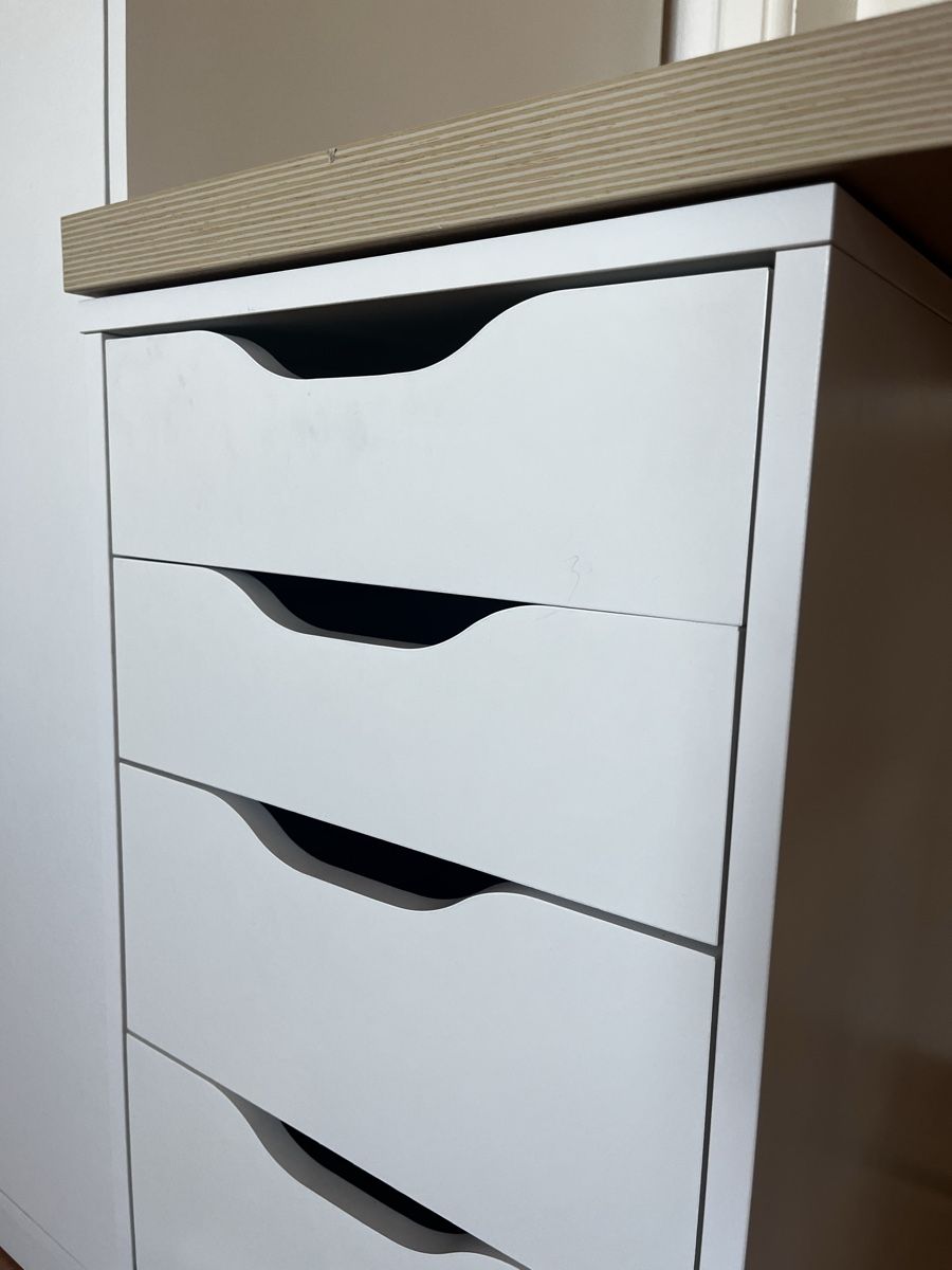 Ikea Scrivanie: Schreibtisch Ikea – Usato da Zürich venduto da ann_2fns 1